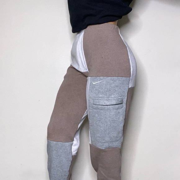 Nike Pants - NIKE Color Block Sweatpants